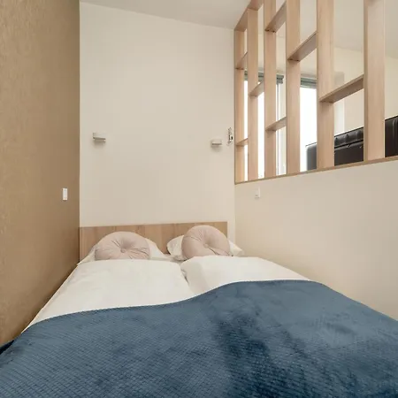 Comfortable In Central By Renters *
