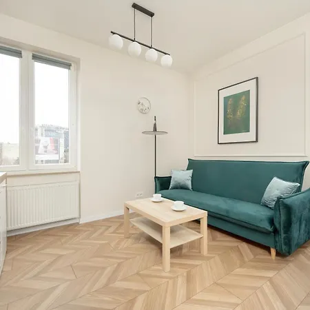 Comfortable In Central By Renters *