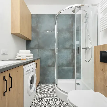 Comfortable In Central By Renters